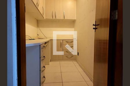 Casa à venda com 3 quartos, 155m² em Vila Fiat Lux, São Paulo