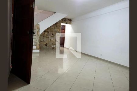 Casa à venda com 3 quartos, 155m² em Vila Fiat Lux, São Paulo