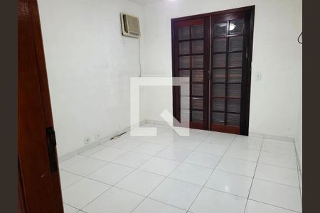 Casa à venda com 3 quartos, 155m² em Vila Fiat Lux, São Paulo