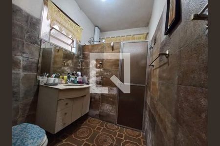 Casa à venda com 3 quartos, 270m² em Vila Mangalot, São Paulo