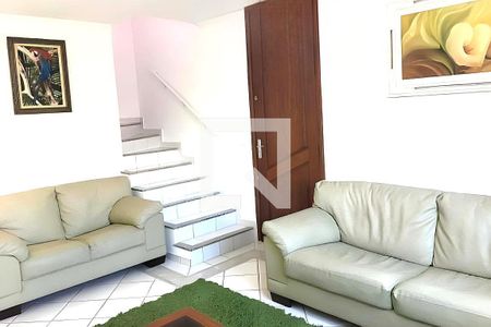 Casa à venda com 3 quartos, 155m² em Vila Pereira Cerca, São Paulo