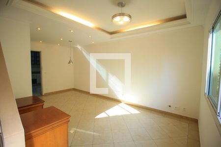 Sala de casa de condomínio à venda com 3 quartos, 137m² em Vila Bertioga, São Paulo