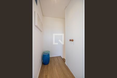 Corredor de apartamento para alugar com 3 quartos, 102m² em Cidade São Francisco, Osasco