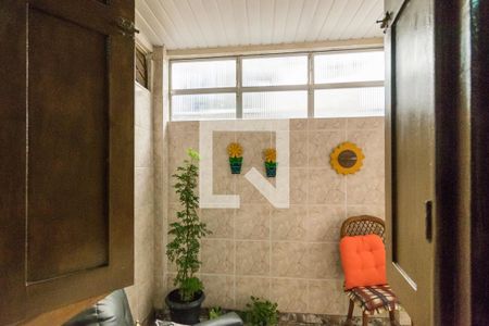 Casa 1 - vista da Sala de casa para alugar com 6 quartos, 400m² em Bonsucesso, Rio de Janeiro