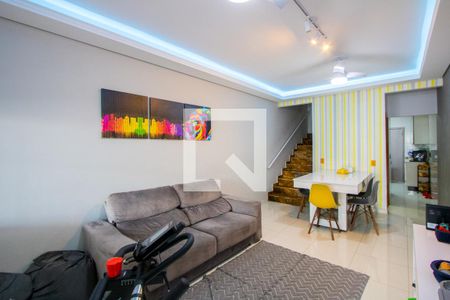 Sala de casa à venda com 3 quartos, 126m² em Vila Linda, Santo André