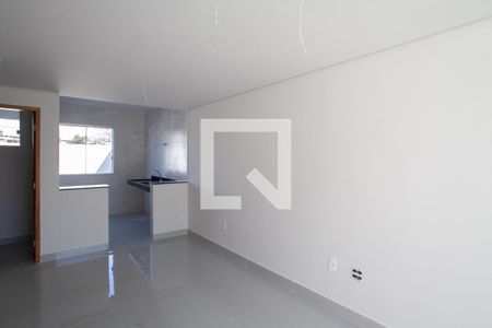 Sala de casa à venda com 2 quartos, 65m² em Piratininga, Belo Horizonte