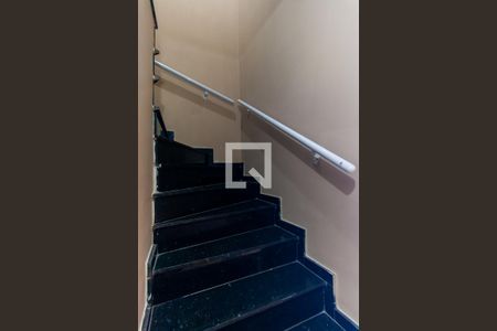 Esacada de casa para alugar com 2 quartos, 100m² em Jardim Sao Roberto, São Paulo