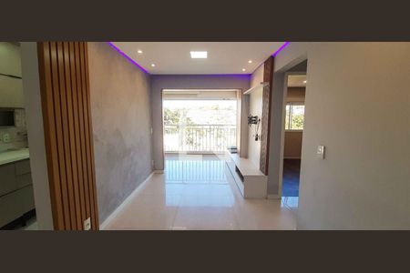 Sala de TV de apartamento para alugar com 2 quartos, 50m² em Jardim Roberto, Osasco