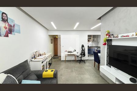 Sala de apartamento à venda com 3 quartos, 97m² em Vila Scarpelli, Santo André
