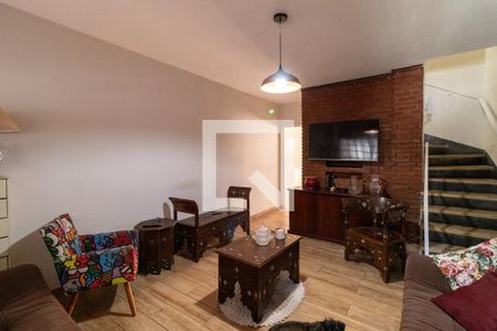 Sala de casa à venda com 3 quartos, 148m² em Água Branca, São Paulo