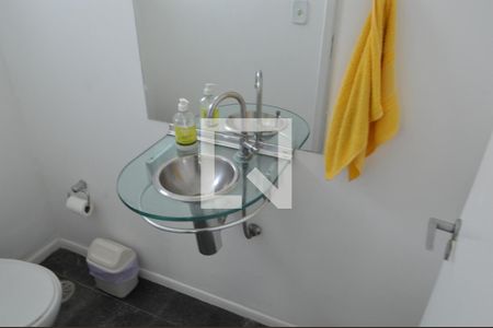 Lavabo de casa de condomínio à venda com 3 quartos, 112m² em Taquara, Rio de Janeiro