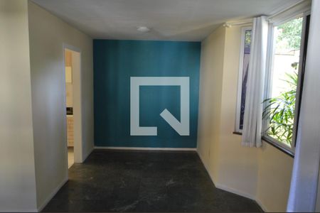 Sala de casa de condomínio à venda com 3 quartos, 112m² em Taquara, Rio de Janeiro