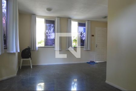 Sala de casa de condomínio à venda com 3 quartos, 112m² em Taquara, Rio de Janeiro