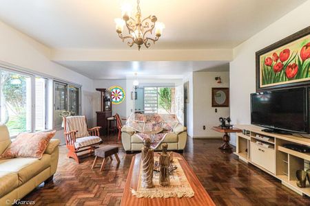 Casa à venda com 4 quartos, 290m² em Jardim Isabel, Porto Alegre