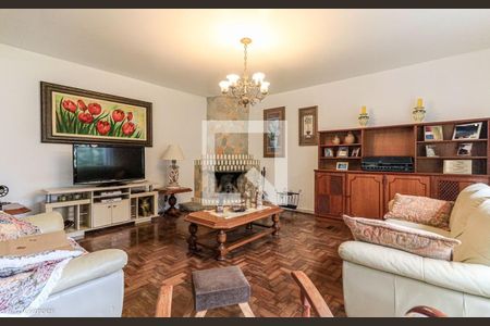 Casa à venda com 4 quartos, 290m² em Jardim Isabel, Porto Alegre