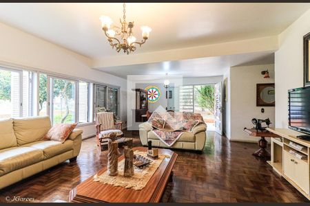 Casa à venda com 4 quartos, 290m² em Jardim Isabel, Porto Alegre