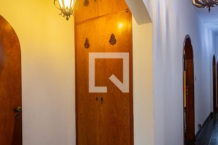 Corredor de casa à venda com 5 quartos, 400m² em Siciliano, São Paulo