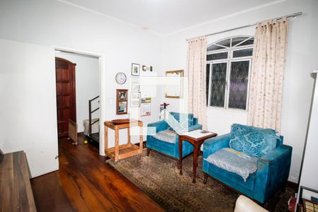 Casa à venda com 5 quartos, 420m² em Alípio de Melo, Belo Horizonte