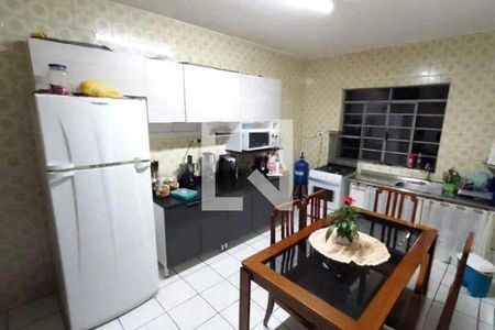 Casa à venda com 5 quartos, 154m² em Jardim Bom Pastor, Santo André