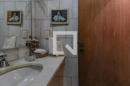 Lavabo de apartamento à venda com 3 quartos, 180m² em Leme, Rio de Janeiro