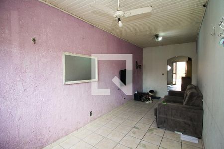 Sala de casa à venda com 2 quartos, 250m² em Chapéu do Sol, Porto Alegre