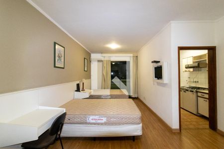 Sala/Quarto de apartamento para alugar com 1 quarto, 60m² em Bosque, Campinas