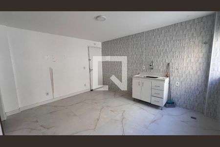 Sala de kitnet/studio à venda com 1 quarto, 15m² em Recreio dos Bandeirantes, Rio de Janeiro