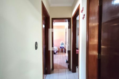 Corredor - Quartos de apartamento à venda com 3 quartos, 90m² em Vila Anhanguera, Campinas