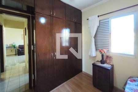 Quarto 1 de apartamento à venda com 3 quartos, 90m² em Vila Anhanguera, Campinas