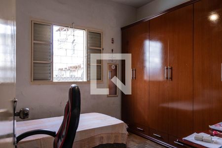 Quarto 1 de casa à venda com 3 quartos, 700m² em Alto Caiçaras, Belo Horizonte