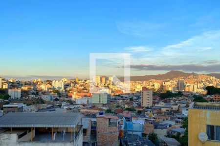 Cobertura de casa à venda com 2 quartos, 150m² em São Cristóvão, Belo Horizonte
