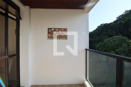 Varanda de apartamento para alugar com 3 quartos, 134m² em Centro, Guarujá