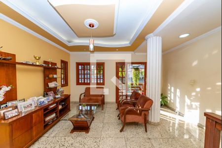 Sala 2 de casa para alugar com 4 quartos, 297m² em Teixeira Dias, Belo Horizonte