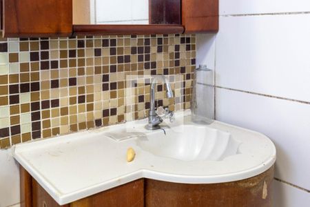 Banheiro de apartamento para alugar com 2 quartos, 44m² em Jardim Las Vegas, Guarulhos