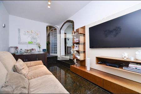 Sala de tv de casa à venda com 5 quartos, 360m² em Cidade Nova, Belo Horizonte