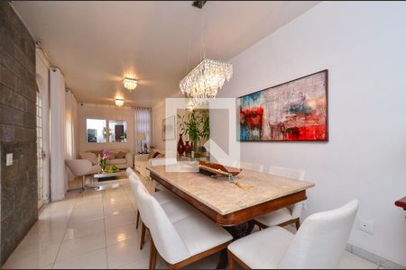Sala de estar de casa à venda com 5 quartos, 360m² em Cidade Nova, Belo Horizonte