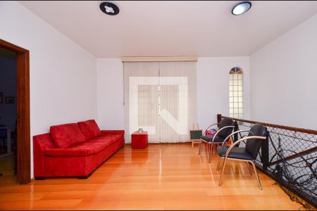 Sala do 2º piso de casa à venda com 5 quartos, 360m² em Cidade Nova, Belo Horizonte