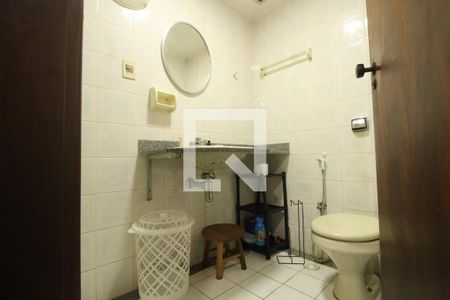 Banheiro de kitnet/studio para alugar com 1 quarto, 37m² em Amaralina, Salvador