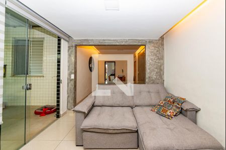 Sala de apartamento à venda com 3 quartos, 145m² em Estrela Dalva, Belo Horizonte
