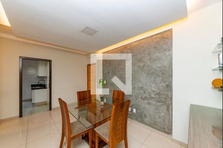 Sala de apartamento à venda com 3 quartos, 145m² em Estrela Dalva, Belo Horizonte