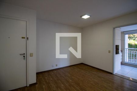 Sala de apartamento para alugar com 3 quartos, 120m² em Parque dos Principes, São Paulo