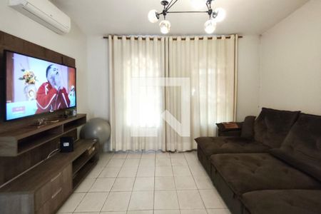 Sala de casa à venda com 4 quartos, 250m² em Parque Jambeiro, Campinas