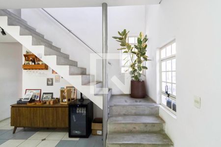 Escada de casa à venda com 3 quartos, 200m² em Jardim Guanabara, Belo Horizonte