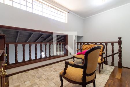 Corredor de casa à venda com 3 quartos, 227m² em Residencial Terra Nova, Campinas