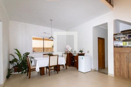 Sala de casa à venda com 3 quartos, 256m² em Jardim Conceição, Campinas