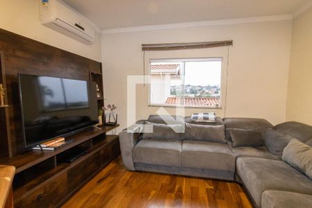 Sala de casa à venda com 3 quartos, 256m² em Jardim Conceição, Campinas