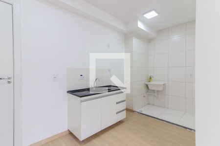Cozinha e Área de Serviço de apartamento para alugar com 2 quartos, 44m² em Jaguaré, São Paulo