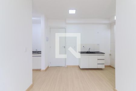Cozinha e Área de Serviço de apartamento para alugar com 2 quartos, 44m² em Jaguaré, São Paulo