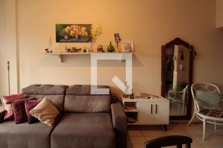 Sala de apartamento à venda com 3 quartos, 83m² em Petrópolis, Porto Alegre