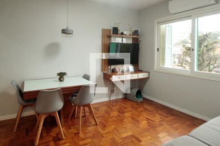Sala de apartamento à venda com 3 quartos, 90m² em Agronomia, Porto Alegre